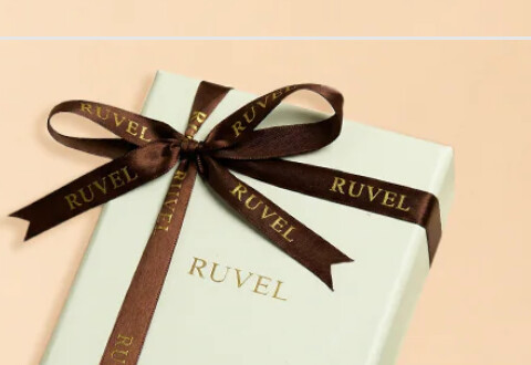 Ruvel signature gift set with personalisation